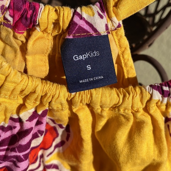 Girl’s Gap Dress - Picture 2 of 5